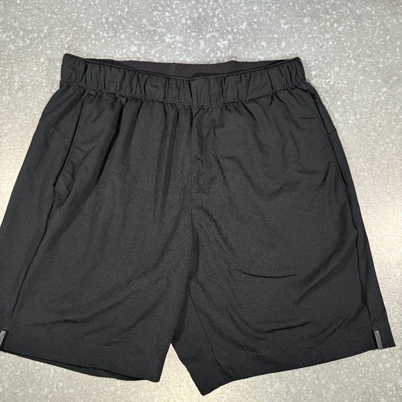 UNIQLO Men's Shorts - Picture 1 of 7